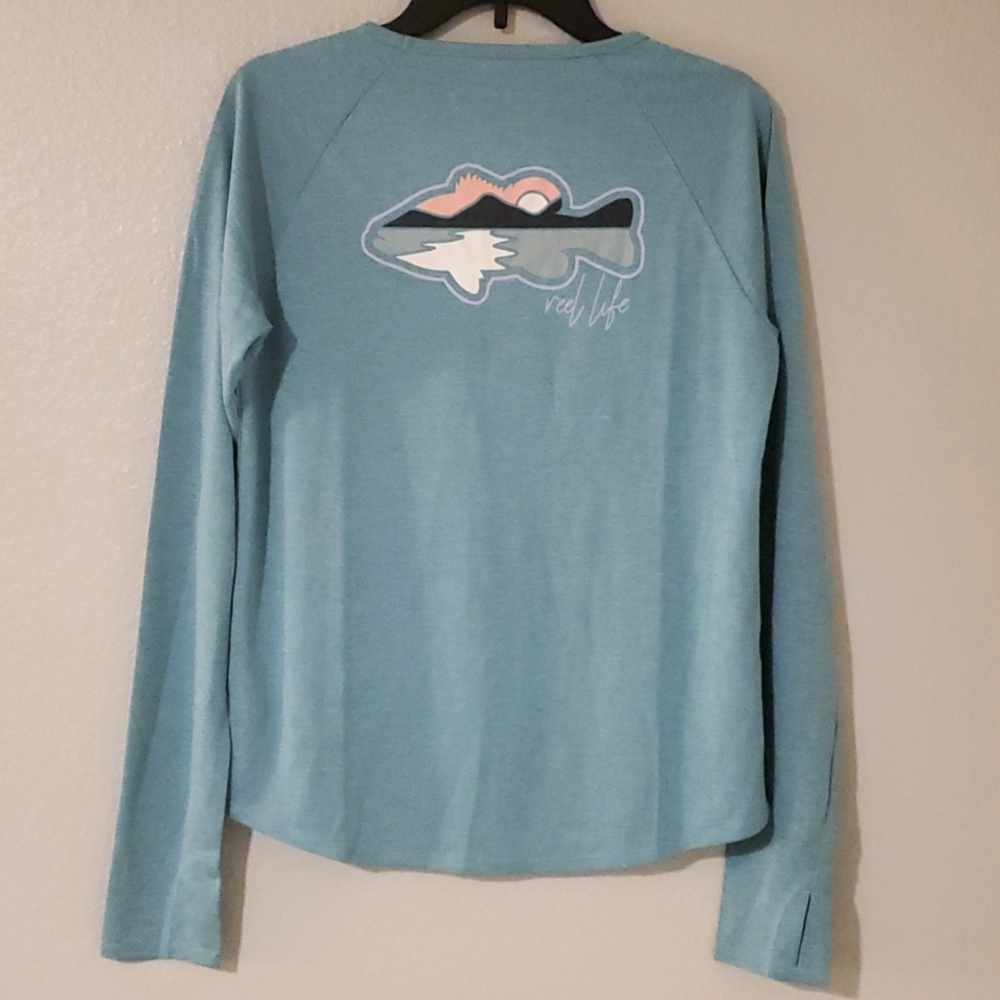 Woman's Reel Life long-sleeve sportswear